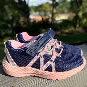 Carter’s Unisex Toddler Hoppy Slip On Athletic Sneaker (Size: 6) EUC